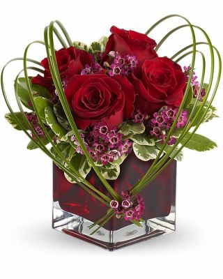 Sweet Thoughts Bouquet With Red Roses