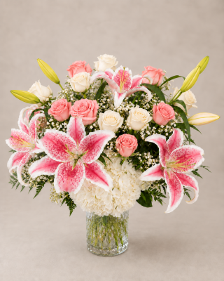 Classic Breeze Bouquet (Available in 2 Sizes)